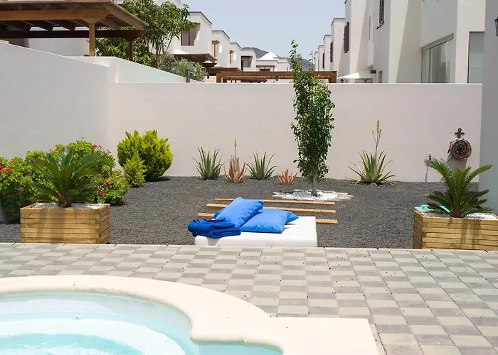 Villas Salinas Villa *